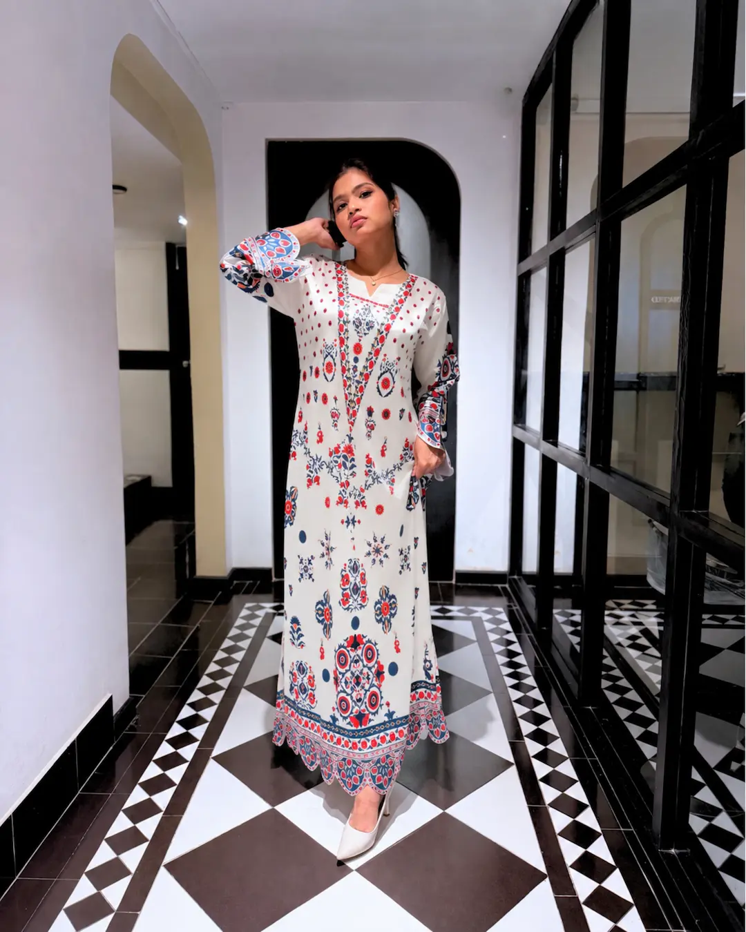 MUSE Womens Kaftan